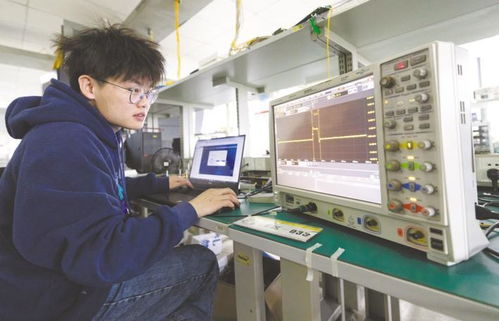 鄂產(chǎn)車規(guī)級(jí)芯片獲功能安全流程最高認(rèn)證 汽車將裝上自主 中國(guó)腦